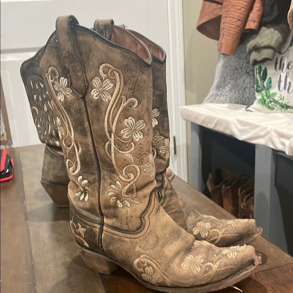 Brown Embroidered Cowboy Boots
